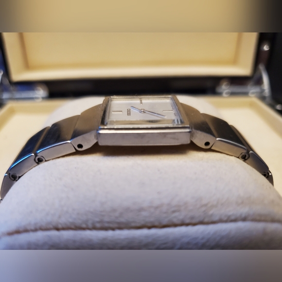 Vintage Seiko SS Square Dial Watch - Picture 7 of 13